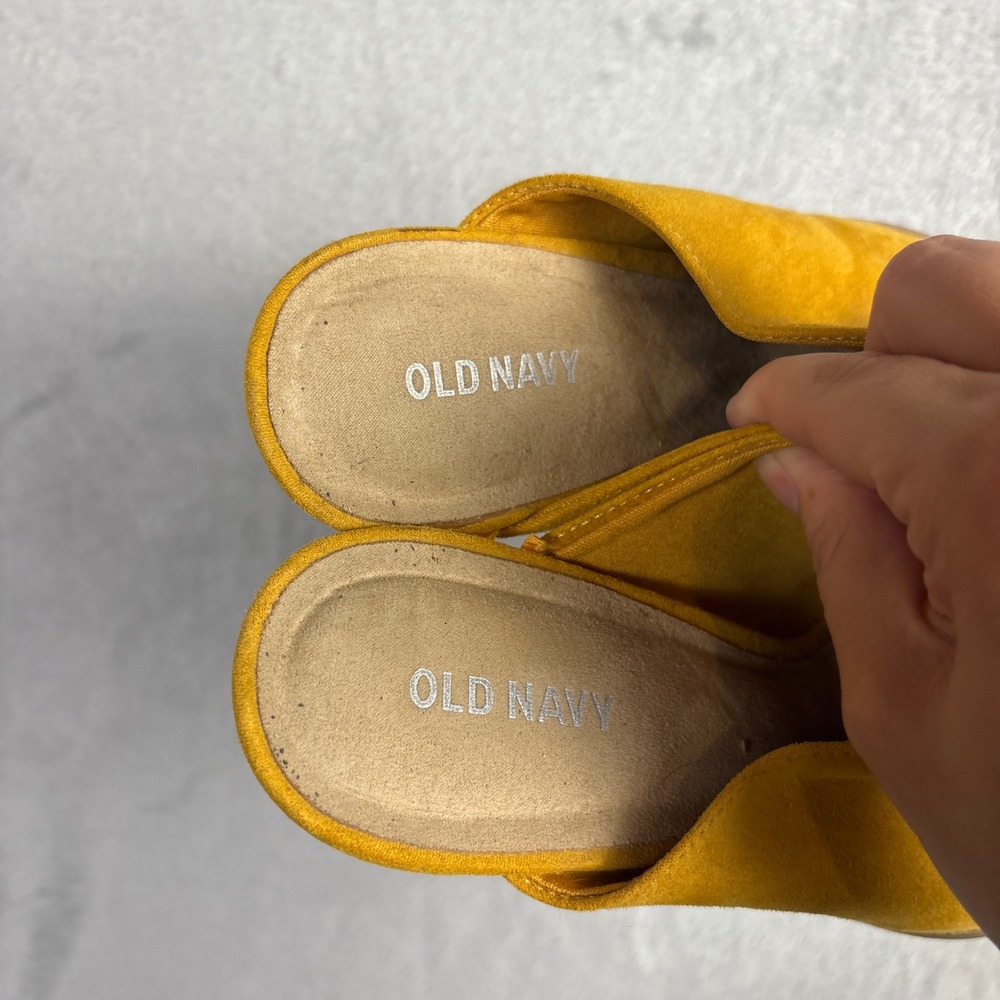 Old Navy Womens Mustard Yellow Faux Suede Pointed Toe Block Heel Mules Size 9 - Picture 7 of 9